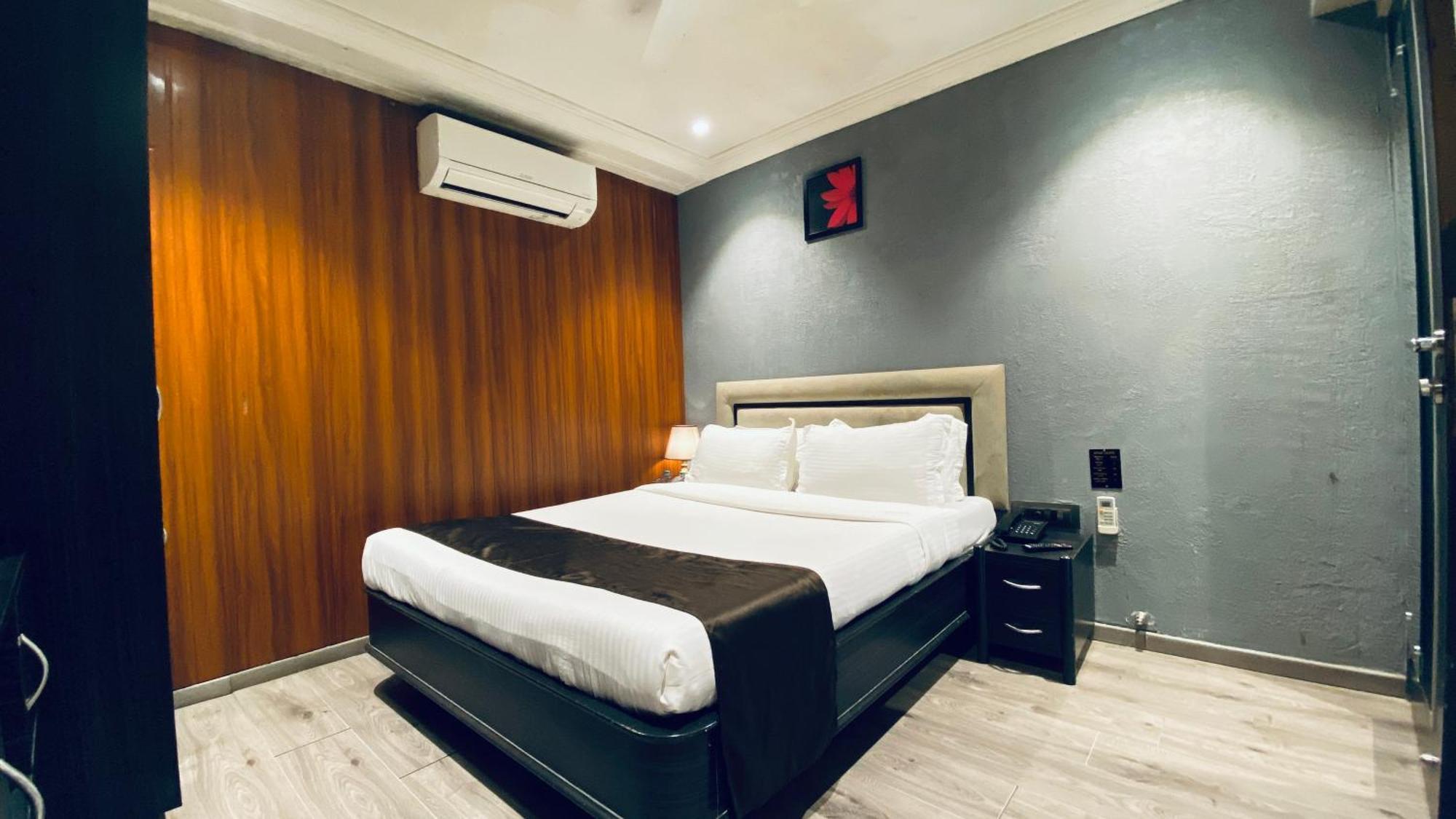 Gulf Mumbai- The Boutique Colaba Hotel 3*