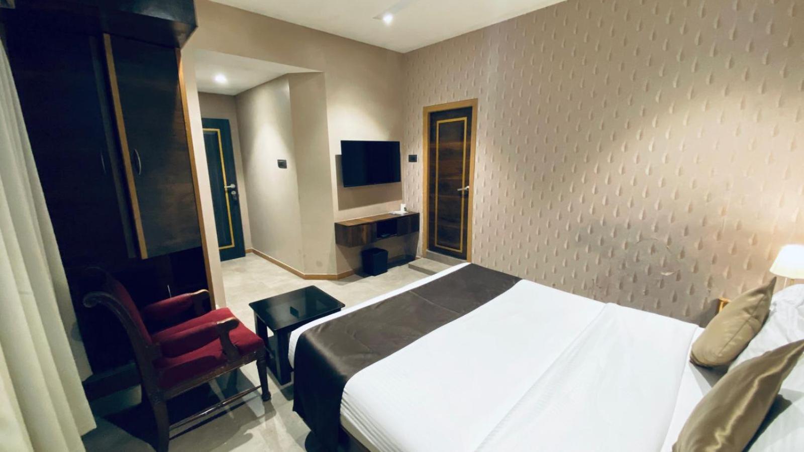 Gulf Mumbai- The Boutique Colaba